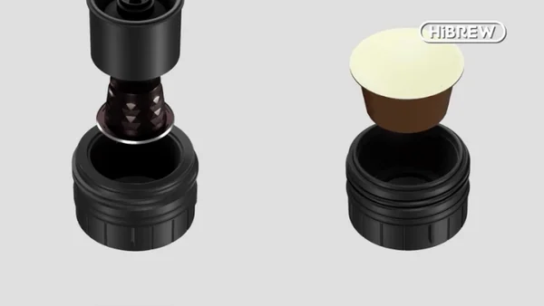 Detachable battery for travel coffee brewing